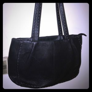 SOLD!!!!  Ladies Soft Black Leather Shoulderbag